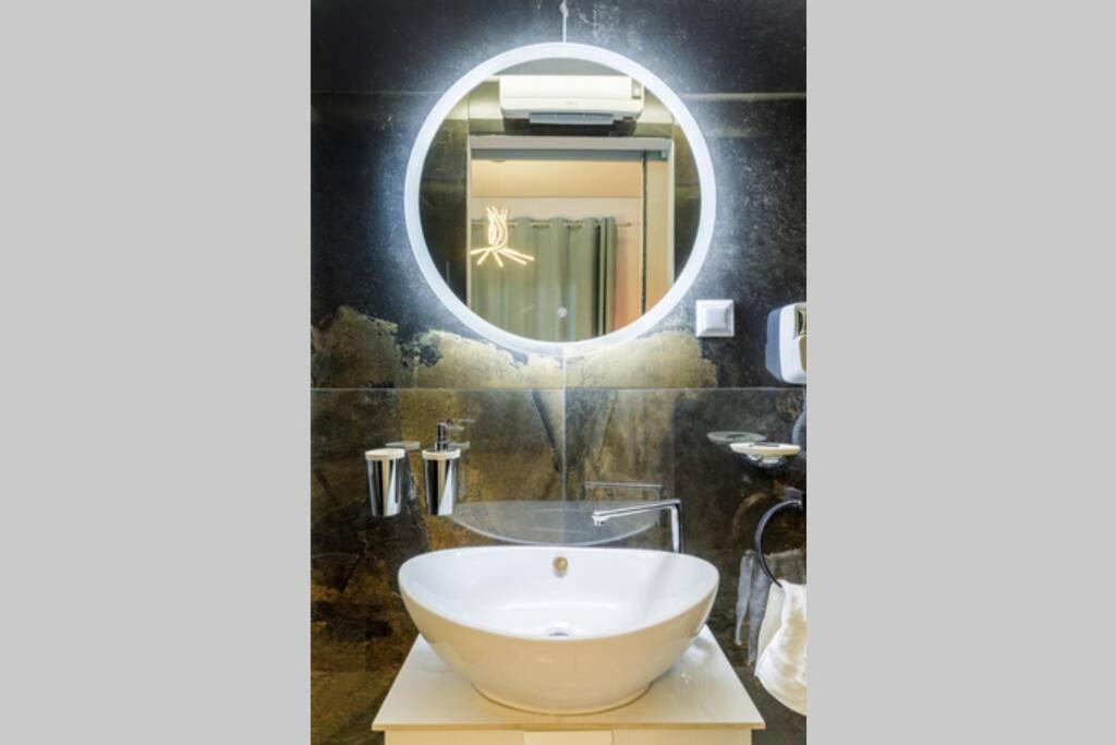 Appartamento Ksquared, Nilie Hospitality Mgmt Salonicco Esterno foto